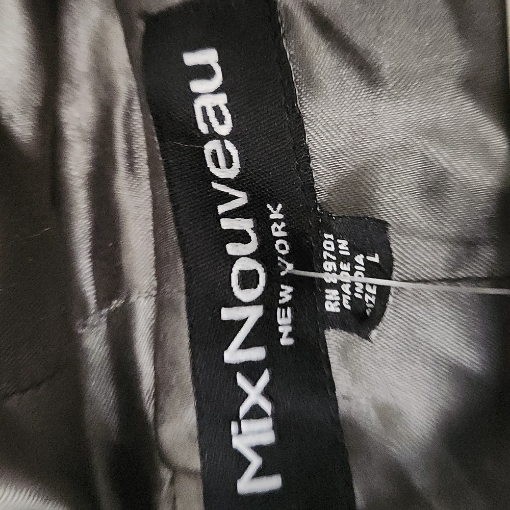Grey suit set 😍 - Picture 3 of 8